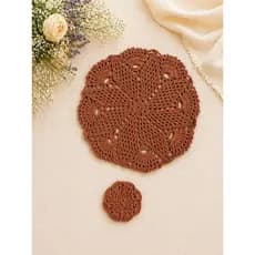 Sousplat em crochê cor telha 710 EuroRoma/ kit com 2 sousplat, 2 suportes para copos solução elegante para mesa posta.