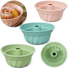 FORMA DE SILICONE REDONDA PARA BOLO / TORTA / PUDIM COM TUBO 10,5X24CM