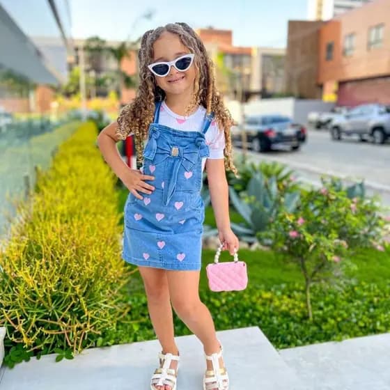Conjunto Infantil Menina Blusinha e Jardineira Jeans Estilosa Blogueirinha