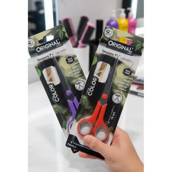 TESOURA 7 1/2″ PARA CABELO COM APOIO ACO INOX