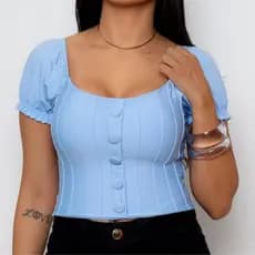 blusa feminina cropped com botões forrados e bojo