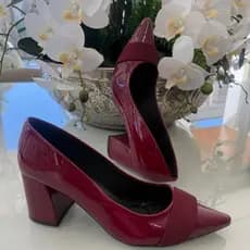 Scarpin Feminino Fechado Sapato Casual Bico Fino Salto Alto Bloco 7cm Liso detalhe tira elastico Confortável Elegante