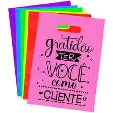Kit 100 Sacolas Plásticas 30x40 Duas Cores C/50 Un Cada Cor Alça Vazada Estampa Gratidão