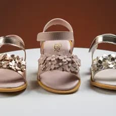 Sandália Rasteira Menina Infantil Luxo Delicada Florzinha Confortável 20 ao 27 Lisa Shoes Promoção