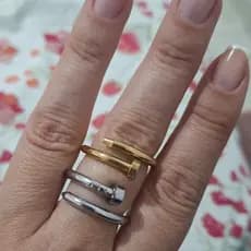 Anel feminino em Aço Inox Prata ou Dourado Delicado Elegante em Aço Inoxidável Luxo