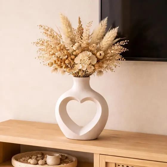 Vaso Decorativo Coração Vazado 18cm Moderno Sala Minimalista Love