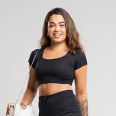 Top Cropped Feminino Canelado Premium com Manga Curta