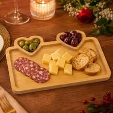 Petisqueira Coração 3 Divisórias 28x19,5cm Tábua Bandeja Para Queijos Frios Petiscos Aperitivos