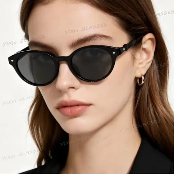 Clássico Feminino Moda Olho De Gato Proteção UV Tons Óculos De Sol Personalidade Arroz Studs Borboleta Decorado Quadro M