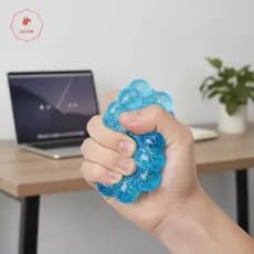 AACAR Maltose Bola De Estresse 1 Pçs Brilhante Cubo Em Forma De Brinquedo De Apertar Colorido Macio Para Mesa Alívio De
