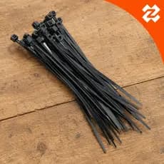 Kit 100 Abraçadeira Preta Nylon 200mm 150mm Enforca Gato Resistente Organizador Fios Cabos