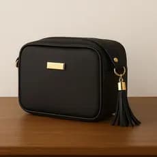 Bolsa Feminina Transversal Média com Zíper e Alça Regulável Couro Sintético Premium Moda Feminina Cores Neutras