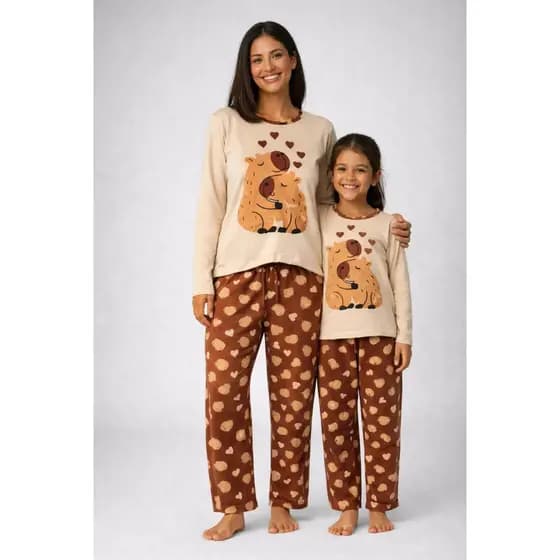Kit Mãe E Filha Pijama Capivaras Inverno Suede Manga Longa Feminina Roupa de Dormir Frio
