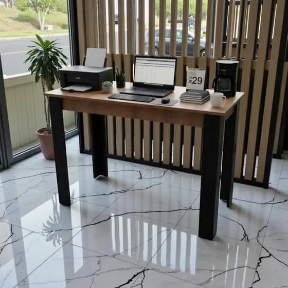 Mesa de Escritório Industrial que Também Funciona como Mesa de Jantar