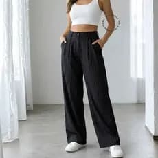 Calça Pantalona Alfaiataria Modelo listrado Risca de Giz