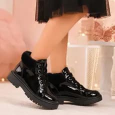 Coturno Feminina Bota Infantil Menina Cano Baixo Verniz Preto Cadarço Sola Macia Confortável Estilos