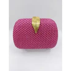 Bolsa Clutch Trançado de Palha Fecho de Folha Dourada
