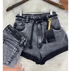 Short Jeans Feminino PLUS SIZE Sal e Pimenta, Pimenta Doce Original, Larah com lycra/elastano