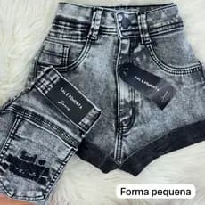 Shorts Feminino Jeans Sal e Pimenta Com Elastano Cintura Alta Mom HotPants