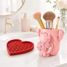 Kit Porta Pincel de Maquiagem Hello Kitty + Limpador de Pincel Coração Organizador Penteadeira Porta Pincel de Maquiagem