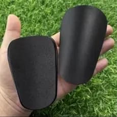 Caneleira Infantil Leve 10x6cm | Proteção para Futebol | Confortável e Compacta