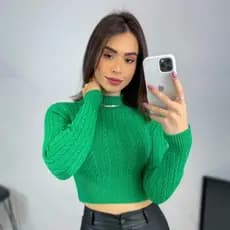 Cropped de frio estilo blogueirinha com detalhe em tranças em fio modal de alta qualidade