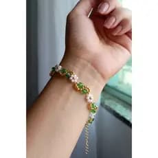 Pulseira Delicada com Miçangas e Pérola Moda Linda Feminina e Versátil