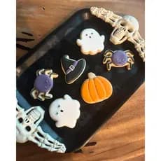 Cortadores de Biscoito Halloween | Kit 5 Peças Temáticas | Abóbora, Fantasma, Chapéu, Aranha e Lapide