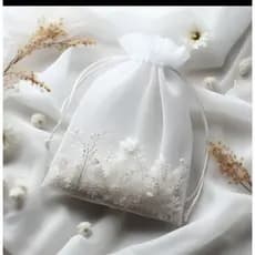 Saco Organza Branco Tamanho 17x23 Com 50 Unidades. Para Colocar Roupas e Calçados. Entregar Rápida.