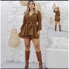Vestido Macaquinho com Manga Longa Decote em V e Elastex na Cintura - Estampado Xadrez Pequeno