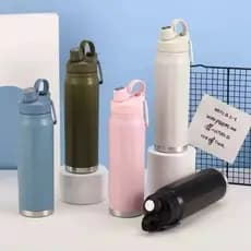 Garrafa térmica de aço inoxidável de1000ml à prova de vazamentos e com maior retenção de calor.