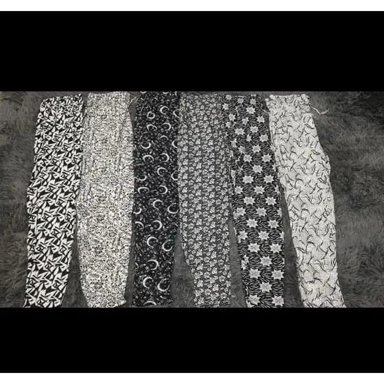 Calça de Malha Estampada Feminina