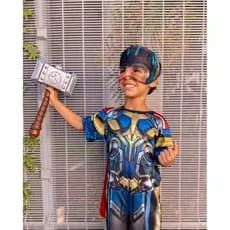 THOR ENCHIMENTO CURTO COM MASCARA