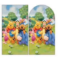 PAINEL DE FESTA URSINHO POOH E SUA TURMA - ROMANO OU VERTICAL, EM TECIDO SUBLIMADO 2X1