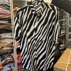 Camisa Masculina Manga Curta slim fit estampa zebra