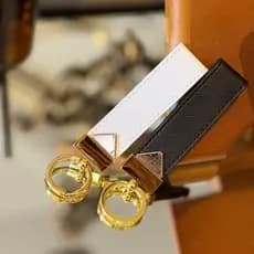 CINTO E CHAVEIRO LUXO COURO PRATA DOURADO PRETO BRANCO MARROM ACESSORIOS BOLSAS FEMININAS CHAVE METAL