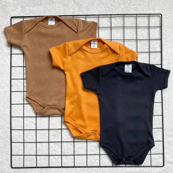 Kit Body Liso Bebê Neutro 3 Peças 100% Algodão.