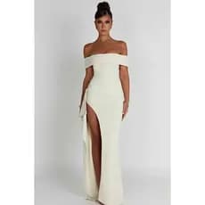 Vestido Sofisticado Longo Tomara que Caia com Ombro a Ombro e Fenda Lateral em Poliamida Elegância e Conforto