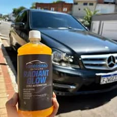 Cera para Carro com Brilho Espelhado Toque Suave – Aplicação Rápida, Alta Proteção e Efeito Molhado