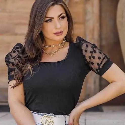 Blusa Feminina Canelada Manga Curta Tule Bufante Gola Redonda