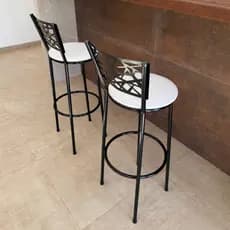 Kit 2 Banquetas Redondas Industrial Alta/Baixa Perfeitas para Cozinha, Bar e Varanda