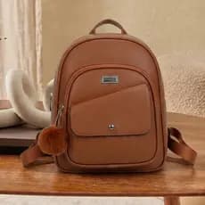 Mochila Bolsa Feminina Media Pequena Couro Sintético Com Chaveiro Pra Viagem Passeio C-41