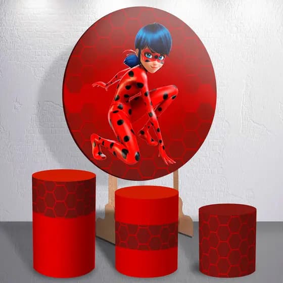 Painel Redondo Com Capas Trio De Cilindro Festa Infantil Tema Menina Joaninha Heroína Decoração