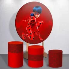 Painel Redondo Com Capas Trio De Cilindro Festa Infantil Tema Menina Joaninha Heroína Decoração