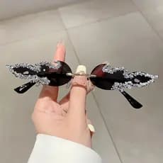 Novos Óculos de Sol Estilosos em Forma de Fogo para Mulheres, com Strass, Estilo Vintage, Retro, para Uso Externo, Desig