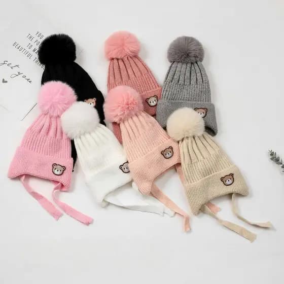 Touca/Gorro Infantil com pompom estampa Forrada Por Dentro para o inverno menino e menina moda novo 2025