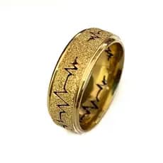 Par de Alianças Dourada Moeda Antiga Batimento 2 Frisos Diamantada 8mm