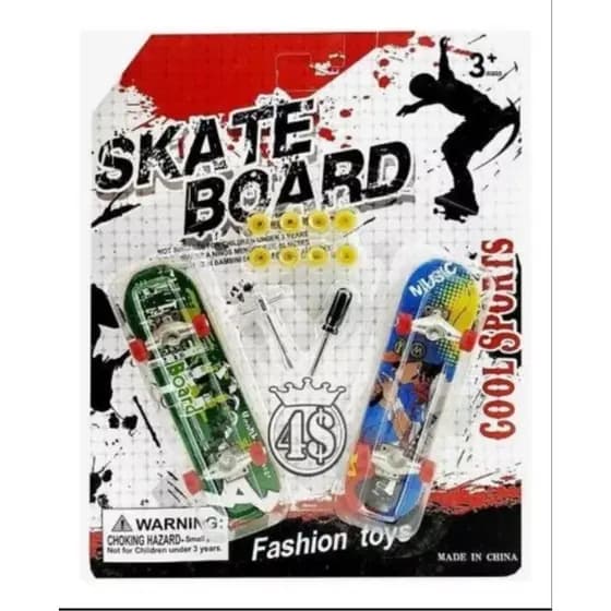 Skateboards diversão na ponta dos dedos com 2 skates