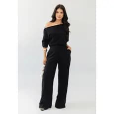Conjunto Feminino Com Blusa Assimétrica E Calça Pantalona - França