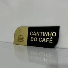 Placa de sinalização de porta feita em acrílico